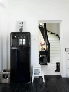 Холодильник Смег CVB20RNE фото 2 в Челябинске Холодильник Smeg CVB20RNE фото 2 в Челябинске