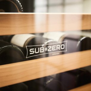 Встраиваемый винный шкаф SUB-ZERO ICBCL3050W/S/T/L фото 2 в Челябинске