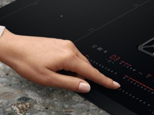 Варочная панель с вытяжкой Electrolux KCC85450 фото 3 в Челябинске