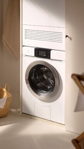 Стиральная машина Фауцуг AdoraWash V4000 AW4T-11042 L фото 3 в Челябинске Стиральная машина V-ZUG AdoraWash V4000 AW4T-11042 L фото 3 в Челябинске