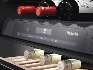 Встраиваемый винный шкаф Миле KWT 6322 UG OBSW фото 3 в Челябинске Встраиваемый винный шкаф Miele KWT 6322 UG OBSW фото 3 в Челябинске