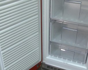 Холодильник Смег CVB20LR фото 2 в Челябинске Холодильник Smeg CVB20LR фото 2 в Челябинске
