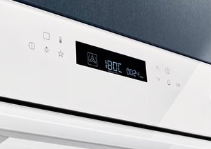 Духовой шкаф Electrolux EOE7C31V фото 3 в Челябинске