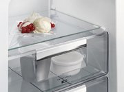 Встраиваемый холодильник AEG SCR819F8FS фото 4 в Челябинске