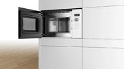 Встраиваемая микроволновая печь Bosch BFL524MW0 фото 3 в Челябинске
