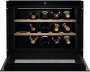 Встраиваемый винный шкаф Electrolux KBW6T фото 2 в Челябинске