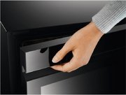 Встраиваемый винный шкаф AEG AWUS018B7B фото 4 в Челябинске