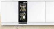 Встраиваемый винный шкаф Bosch KUW20VHF0 фото 3 в Челябинске