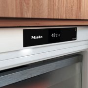 Встраиваемый морозильник Miele FNUS 7040 D фото 4 в Челябинске