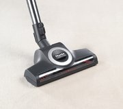 Пылесос Миле SGEA3 Complete C3 Cat&Dog ежевичный красный фото 3 в Челябинске Пылесос Miele SGEA3 Complete C3 Cat&Dog ежевичный красный фото 3 в Челябинске