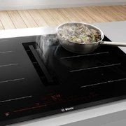 Индукционная варочная панель с интегрированной вытяжкой BOSCH PXX821D66E фото 3 в Челябинске