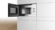 Встраиваемая микроволновая печь Bosch BFL520MW0 фото 4 в Челябинске