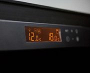 Трехтемпературный винный шкаф EuroCave E-PURE-L P-300043-L фото 3 в Челябинске