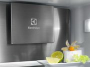 Встраиваемый холодильник Electrolux ENC8MC19S фото 3 в Челябинске