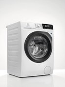 Стиральная машина Electrolux EW8F3R28S фото 3 в Челябинске