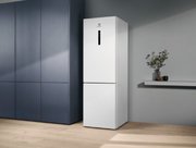 Холодильник Electrolux RNC7ME32W2 фото 3 в Челябинске
