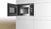Встраиваемая микроволновая печь Bosch BEL520MS0 фото 2 в Челябинске
