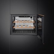 Встраиваемый винный холодильник Smeg CVI621NR3 фото 3 в Челябинске
