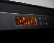 Монотемпературный винный шкаф EuroCave V-REVEL-S R-400024-S2B фото 4 в Челябинске