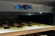 Мультитемпературный винный шкаф EuroCave S-LAPREM-L SLP-1011-L фото 2 в Челябинске