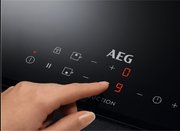 Варочная панель AEG IKB32300CB фото 2 в Челябинске