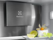 Встраиваемый холодильник Electrolux E8MNCD18S фото 3 в Челябинске