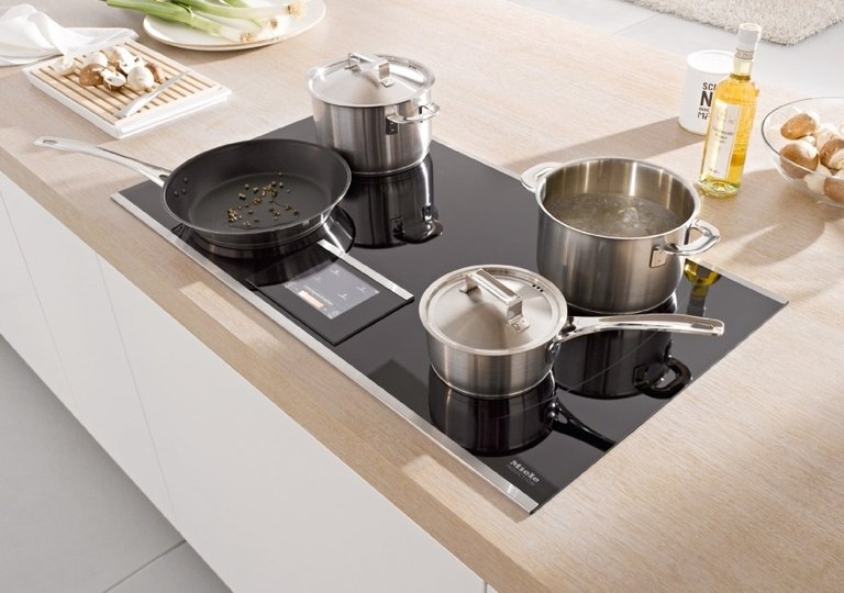 Обзор варочных панелей Smeg и Miele Обзор варочных панелей Smeg и Miele