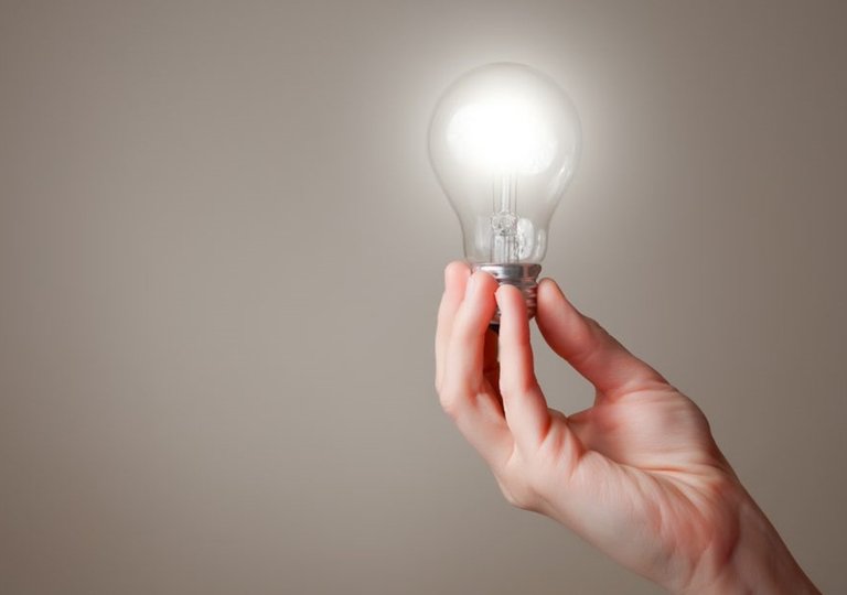 Как поменять лампочку в вытяжке Faber Как поменять лампочку в вытяжке Faber