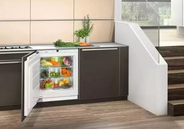 Обзор на встраиваемый холодильник Liebherr SUIB 1550 Premium BioFresh