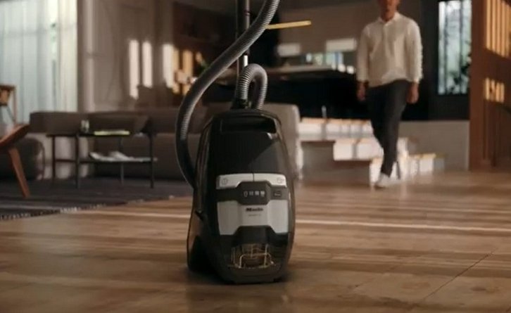 Пылесос Miele SKRF5 Blizzard CX1 PowerLine Graphite grey